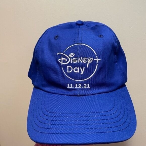 Disney+ plus Day 2021 limited edition 11/12/2021 - Picture 1 of 5
